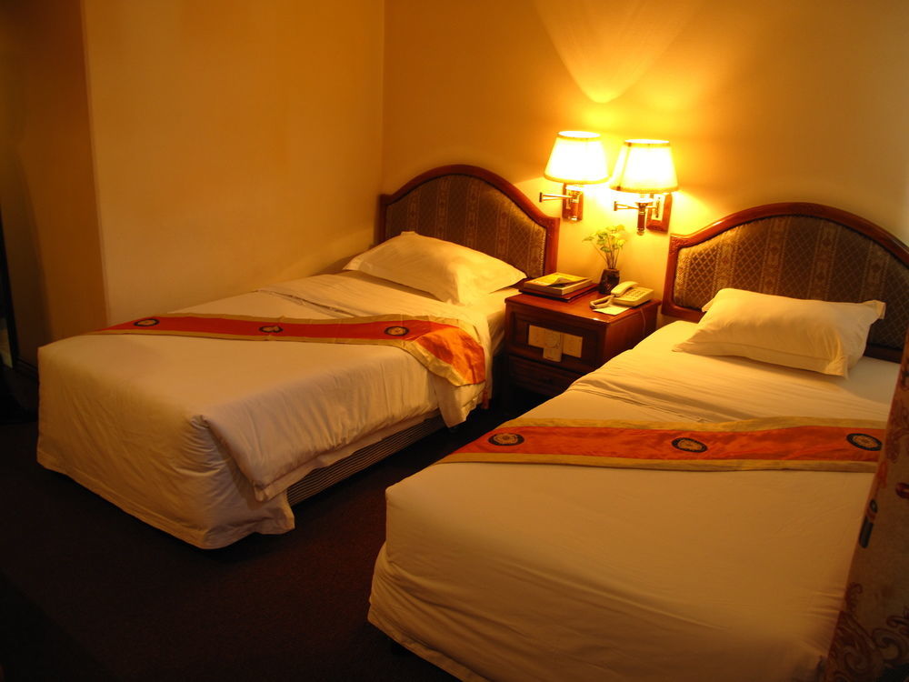 Hotel Pacific