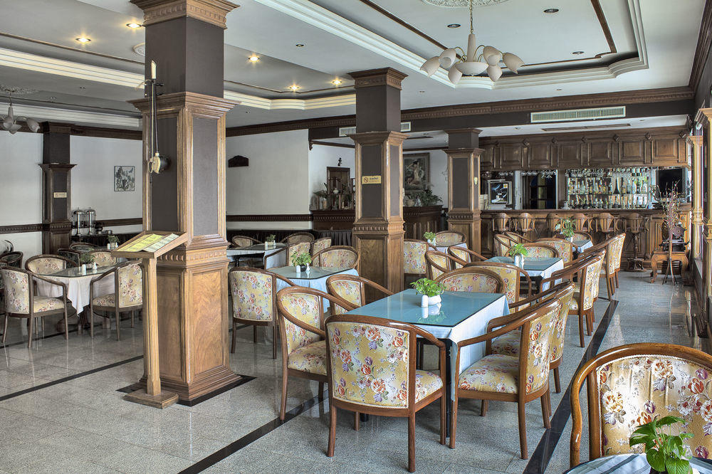Hotel Pacific